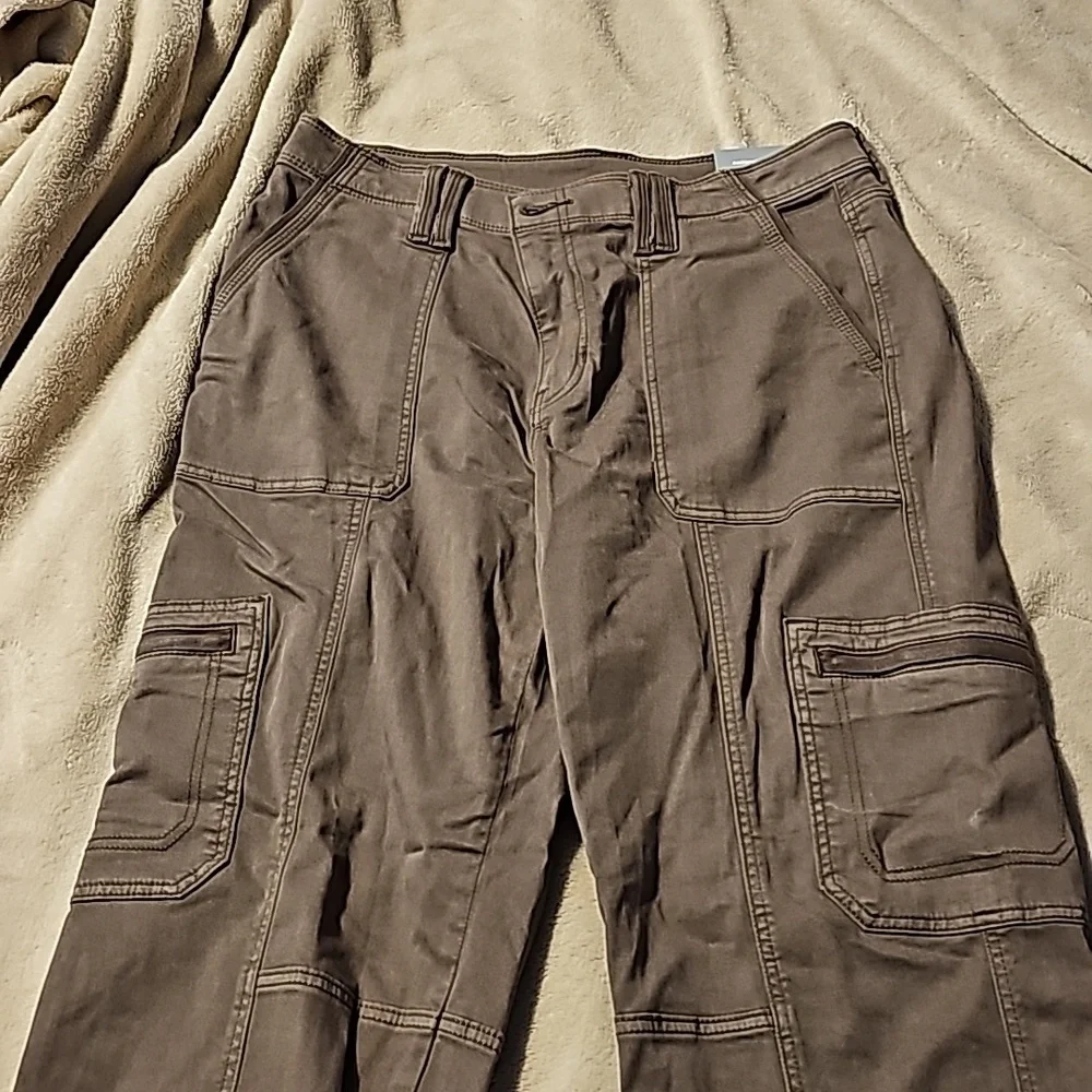 Pants - Picture 4 of 6